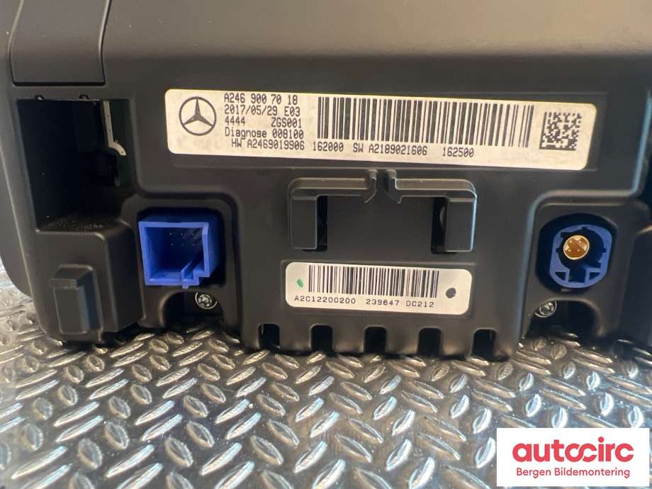 Multimedia display (MCU - Media Controller Unit) til Mercedes B-Klasse 2011-2018 (W246) (W246) (MERCEDES|A 246 900 70 18|)