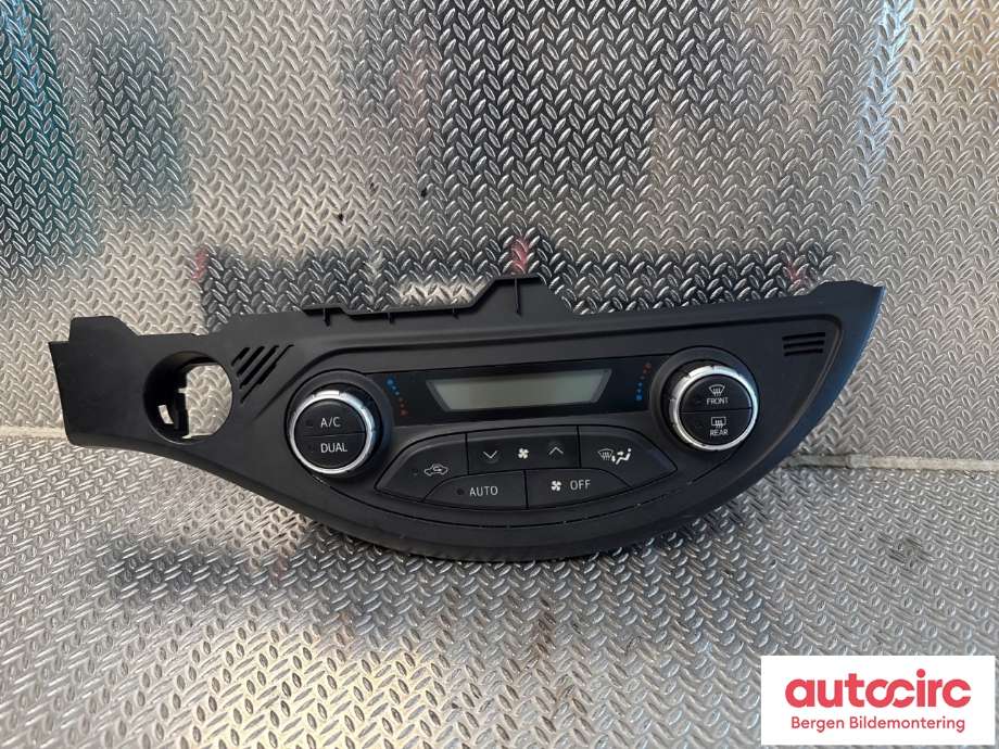Varmeapparat betjening til Toyota Yaris 2014-2020 (Type III, Fase 2) (TOYOTA|559000D800C3|)