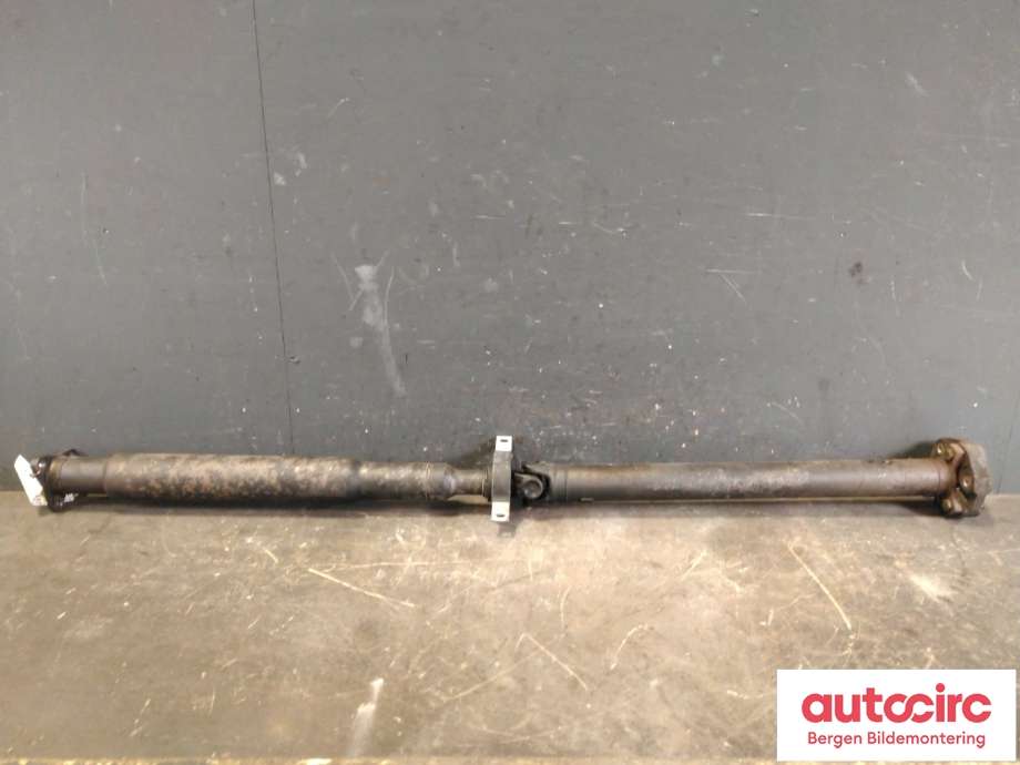 Mellomaksel til BMW 3-Serie 2005-2011 (E90/E91/E92/E93) (E90/E91/E92/E93) (BMW|26 10 7 575 332|)