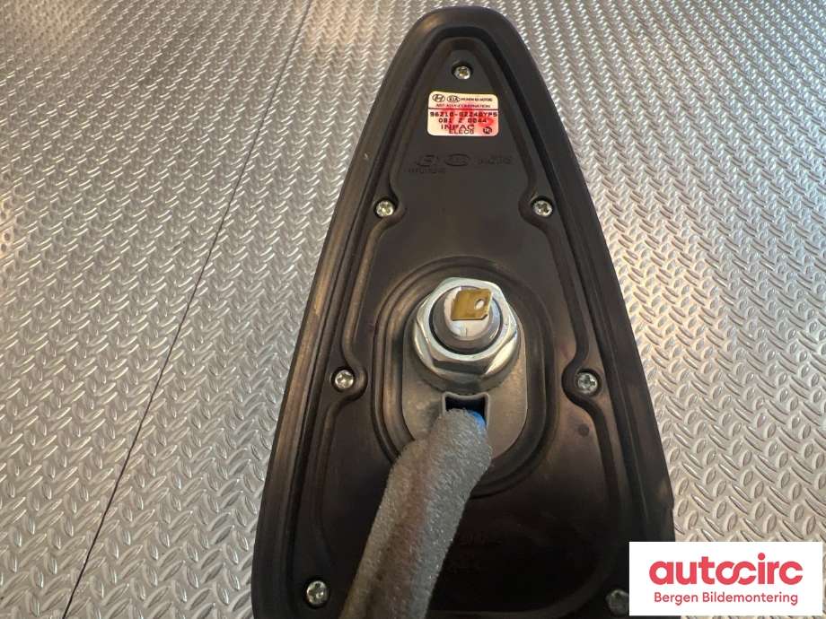 Antenne forsterker til Hyundai Ioniq Electric 2019-->> (Fase 2)  (HYUNDAI|96210G 2240YP5|)