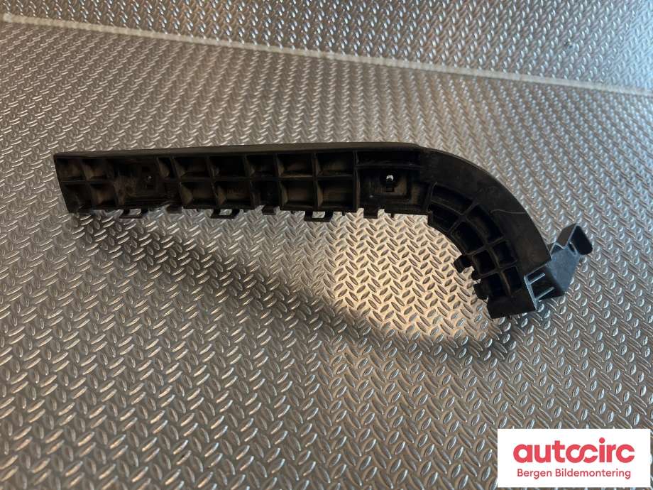 Diverse deler til Suzuki SX4 S-CROSS 2013-->> (Type II)  (SUZUKI|71831-61M00|)