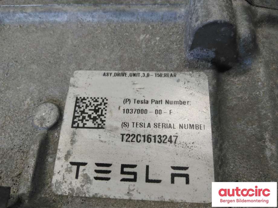 Motor elbil bak til Tesla Model X 2016-->>  (TESLA|1037000-00-F|)