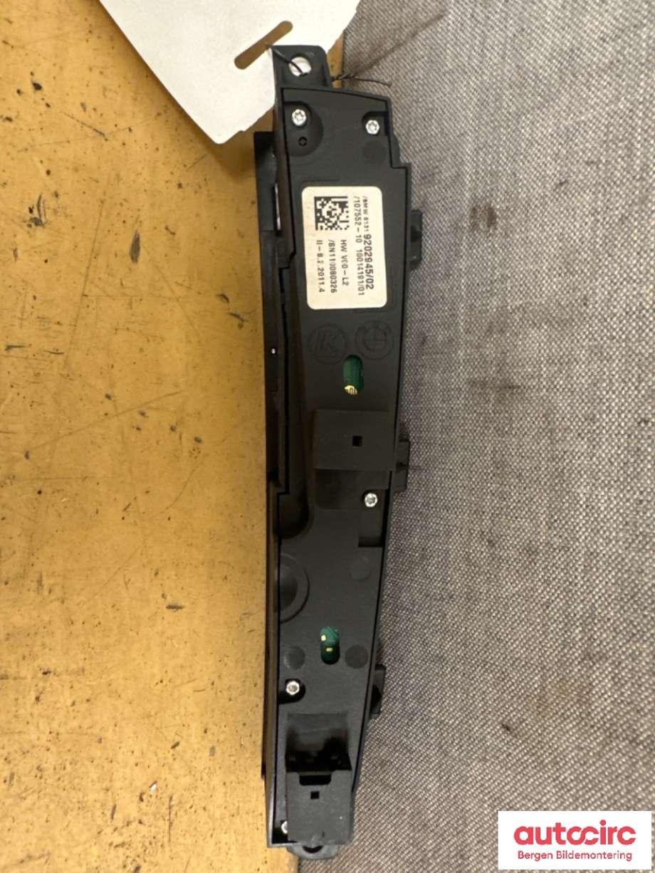 Innredning pakke til BMW 5-Serie 2010-2017 (F10/F11) (F10/F11) (BMW|61 31 9 267 890||9202945 02)