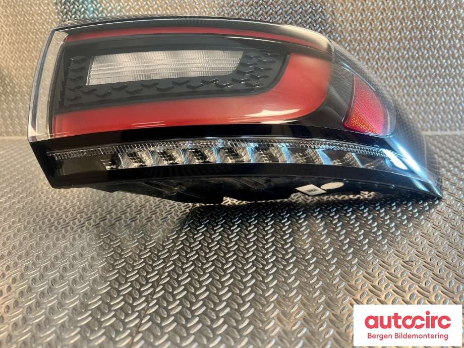 Baklykt høyre til VW ID.4 2020-->>  (VOLKSWAGEN|11A 945 096|)
