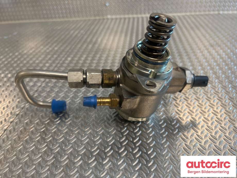 Bensinpumpe mekanisk til VW Polo 2009-2014 (Type V, Fase 1)  (VOLKSWAGEN|03C 127 026 M|)