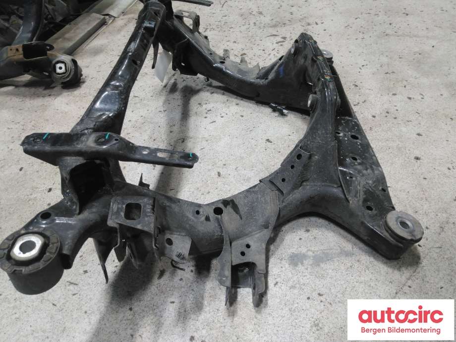 Travers bak til Tesla Model 3 2024-->> (Fase 2)  (TESLA Model 3|1344580-00-B|)
