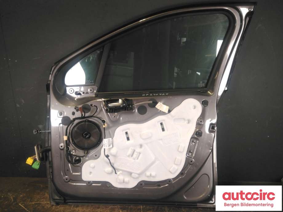 Dør høyre foran til Peugeot 2008 2013-2019 (Type I) (PEUGEOT|98 029 702 80|)