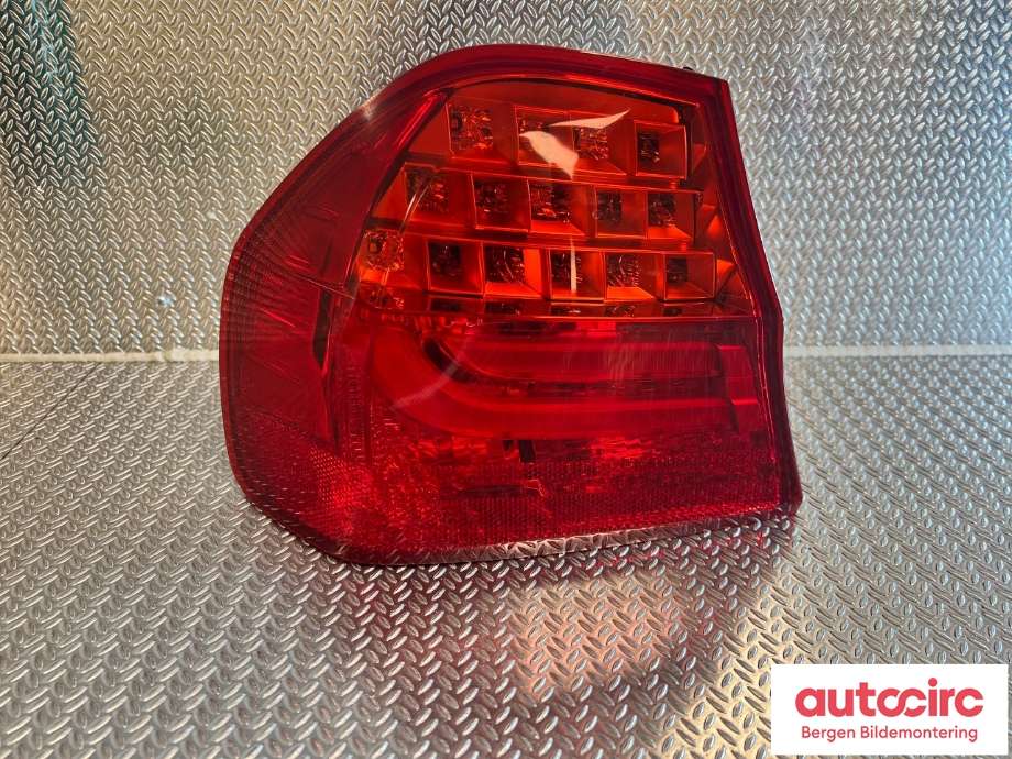 Baklykt venstre til BMW 3-Serie 2005-2011 (E90/E91/E92/E93) (E90/E91/E92/E93) (BMW|63 21 4 871 731||63 21 7 289 425)