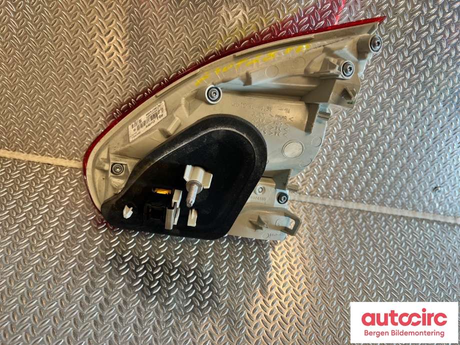 Baklykt venstre indre til Peugeot 2008 2013-2019 (Type I) (PEUGEOT|96 780 744 80|)