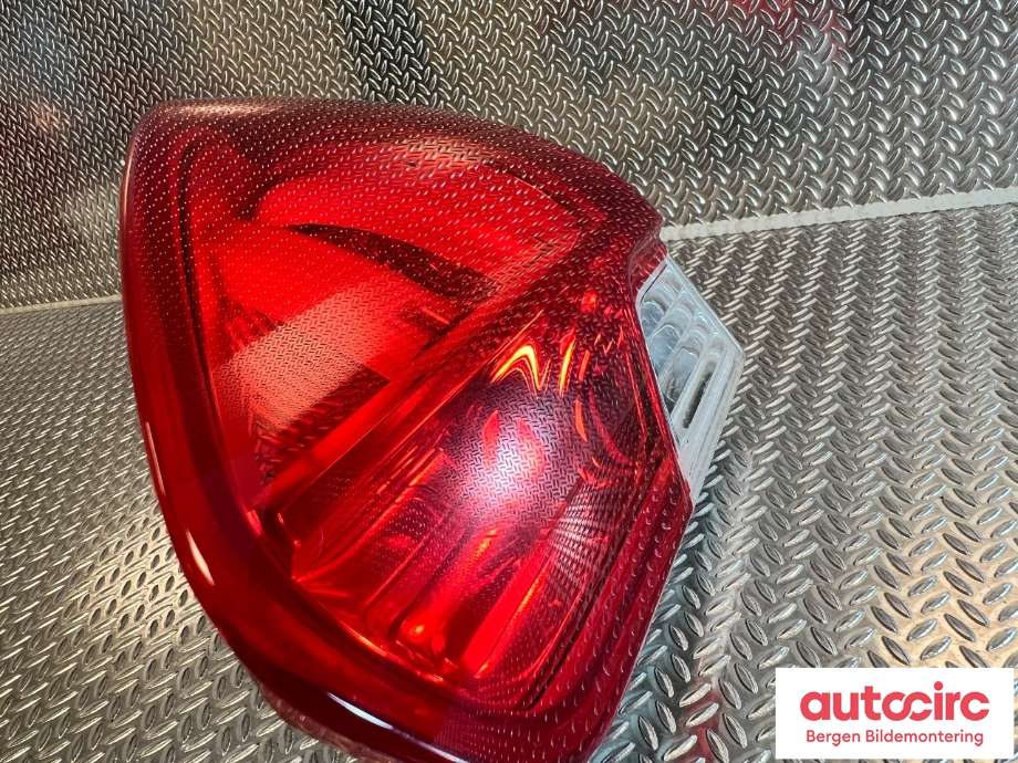 Baklykt høyre indre til Peugeot 2008 2013-2019 (Type I) (PEUGEOT|96 780 745 80|)