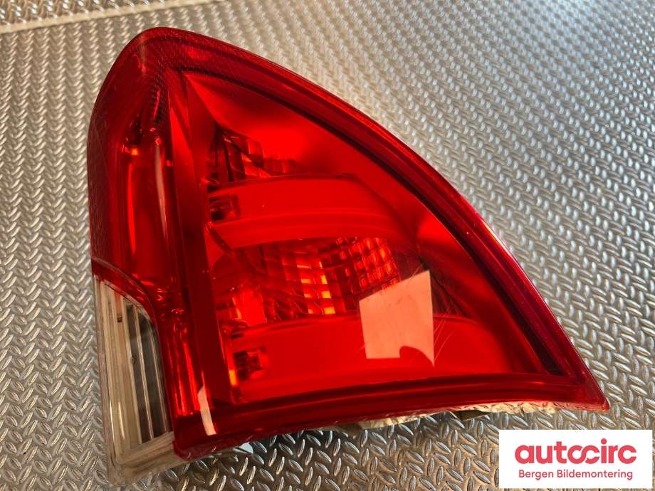 Baklykt høyre indre til Peugeot 2008 2013-2019 (Type I) (PEUGEOT|96 780 745 80|)