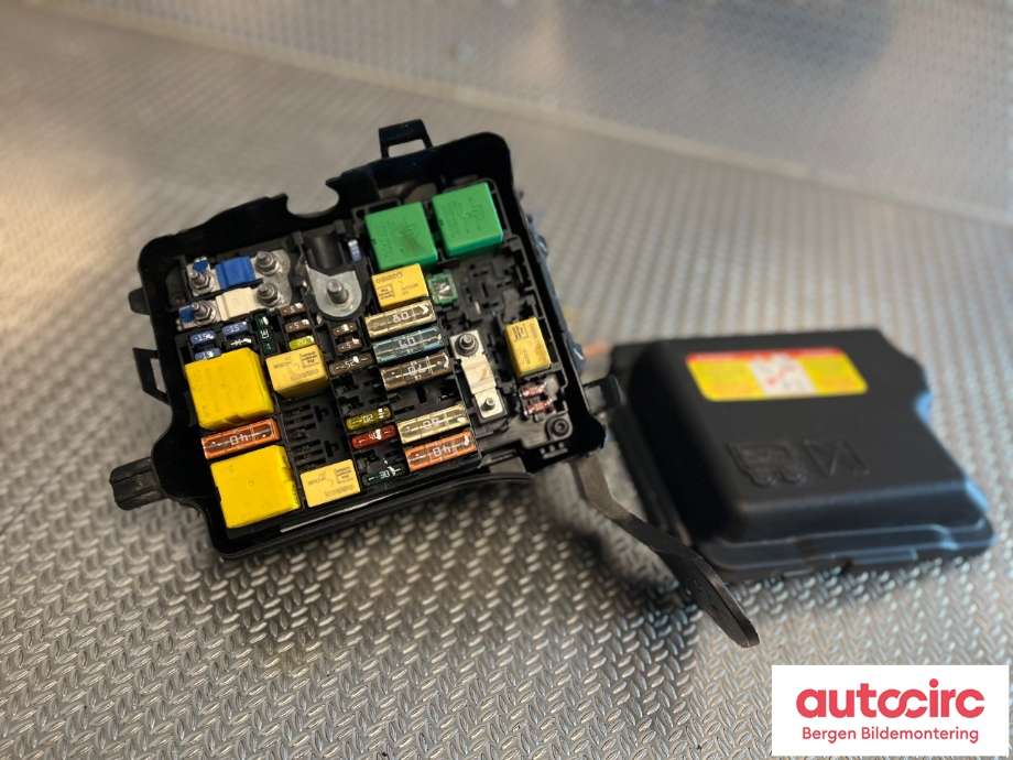 Sikringsboks til Peugeot 2008 2013-2019 (Type I) (PEUGEOT|96 719 417 80|96 719 244 80|6997 L6)