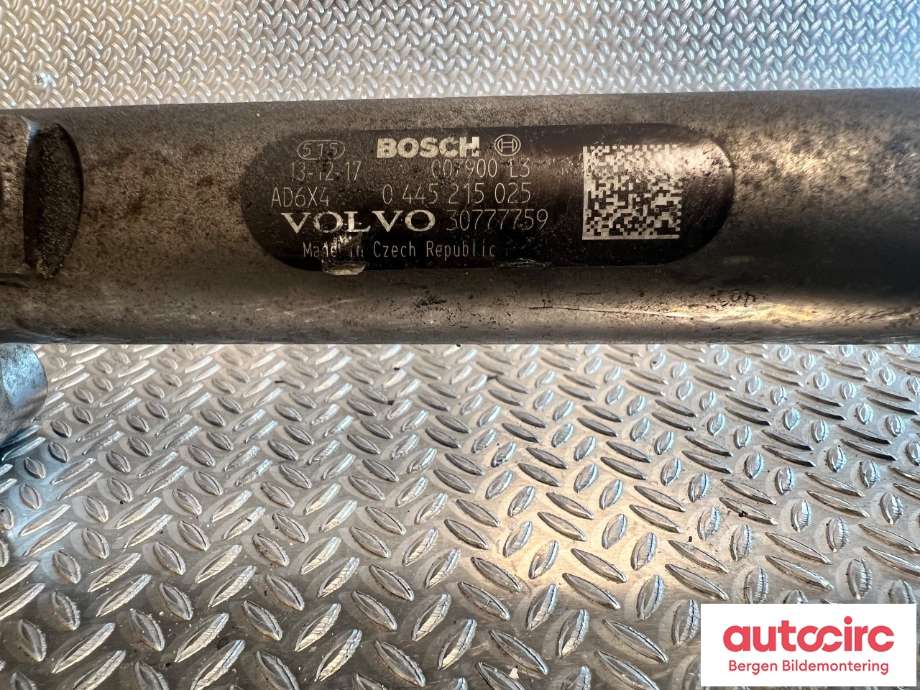 Dyseskinne (fuelrail) til Volvo V70 2014-2016 (Type III, Fase 2)  (VOLVO|30777759|)
