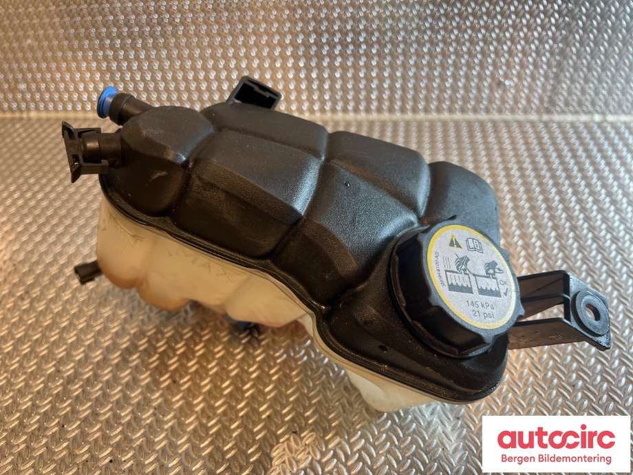 Ekspansjonstank til Volvo V70 2014-2016 (Type III, Fase 2)  (VOLVO|31200320|)