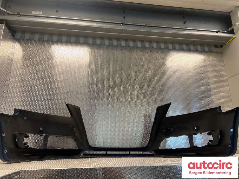 Støtfanger foran til Audi A3 2003-2008 (Type II, Fase 1)  (8P0 807 437 H||8P0807437H)