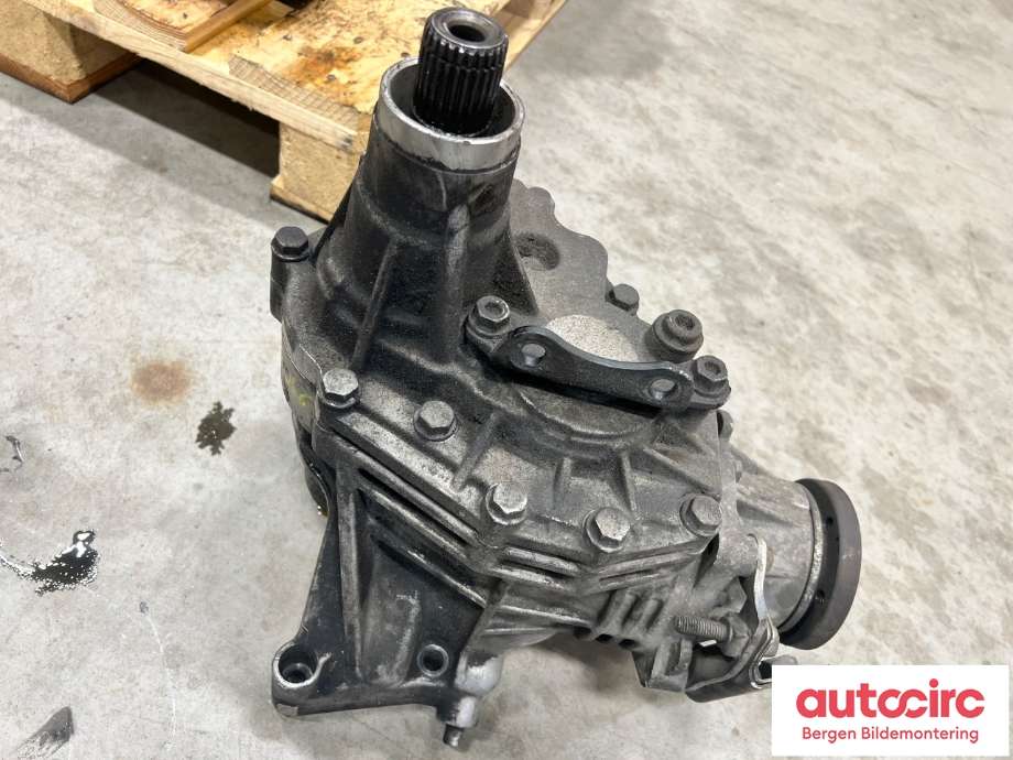 Girkasse 4WD fordelingskasse til VW Transporter / Caravelle 2003-2009 (Fase 1) (T5) (T5) (VOLKSWAGEN|02H 409 053 D|)