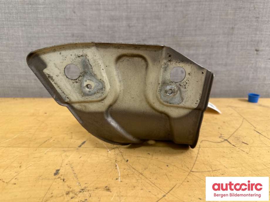 Diverse deler til VW Passat 2011-2015 (B7) (B7) (VOLKSWAGEN|3AA 821 142|)