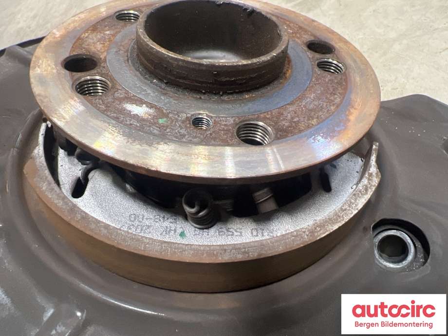 Hjulspindel høyre bak til Mercedes CL 2000-2006 (C215) (C215) (MERCEDES|A2203509008|A2203508908|A2203508408)
