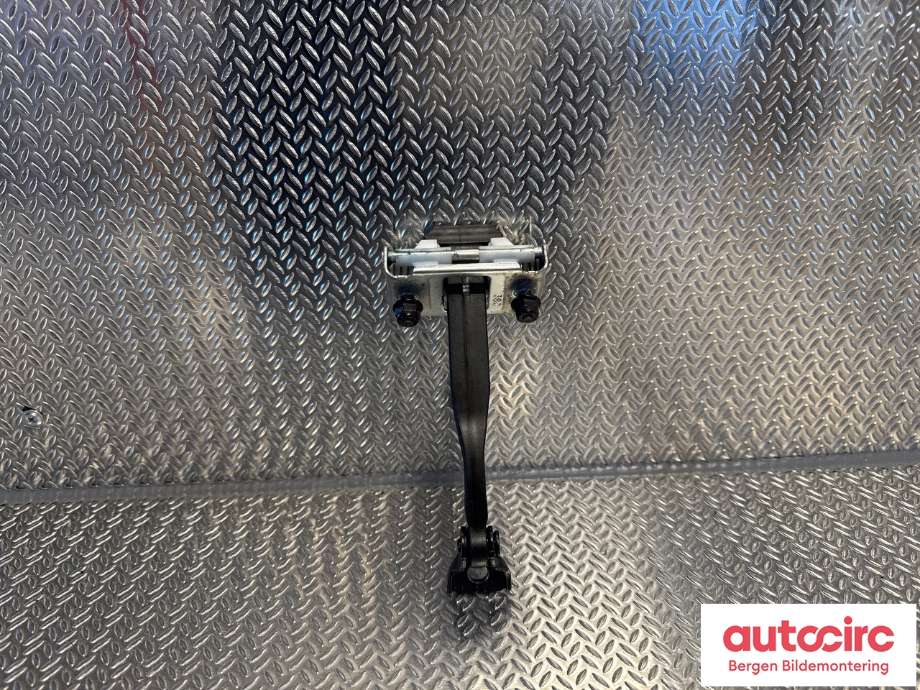 Dørstopper til Ford Mustang Mach-e 2020-->>  (FORD (US)|2476454|LJ8B-R27200-AB|)