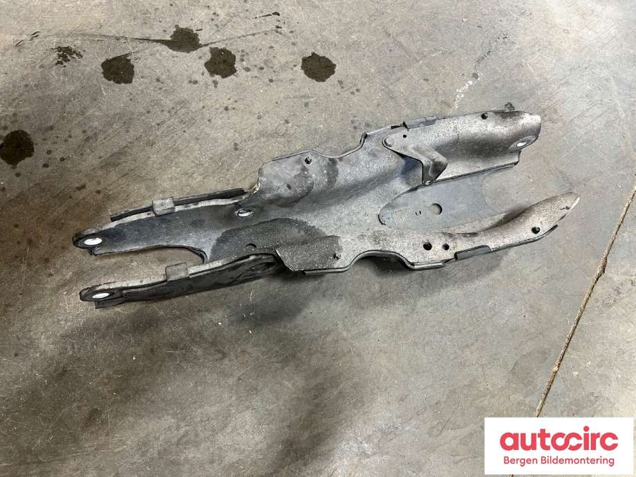 Diverse deler til Mercedes CL 2000-2006 (C215) (C215) (MERCEDES|A2203521188||A2203520888)