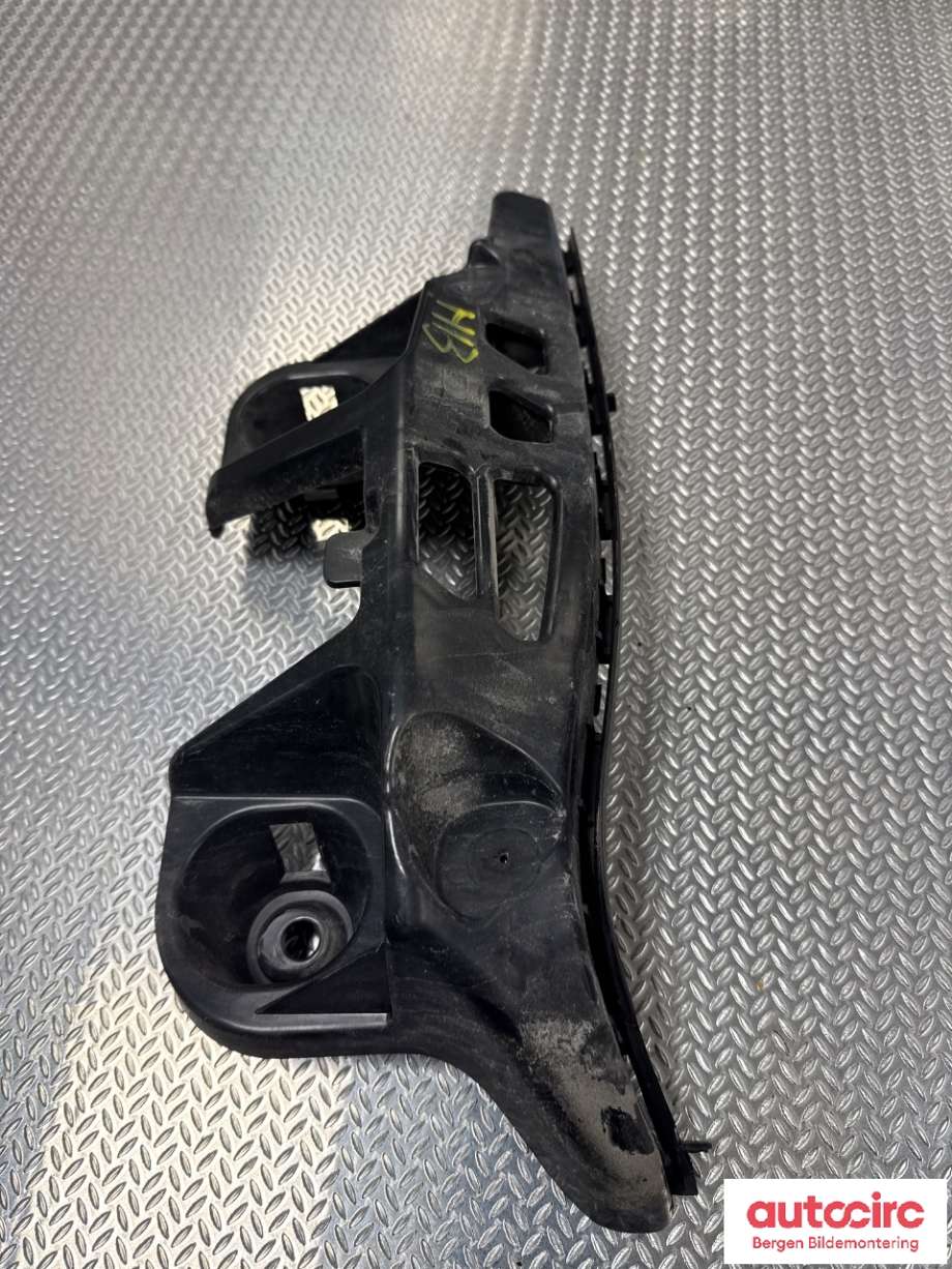 Diverse deler til Mercedes CLA 2013-2019 (C117) (C117) (MERCEDES|A 117 885 08 65|)
