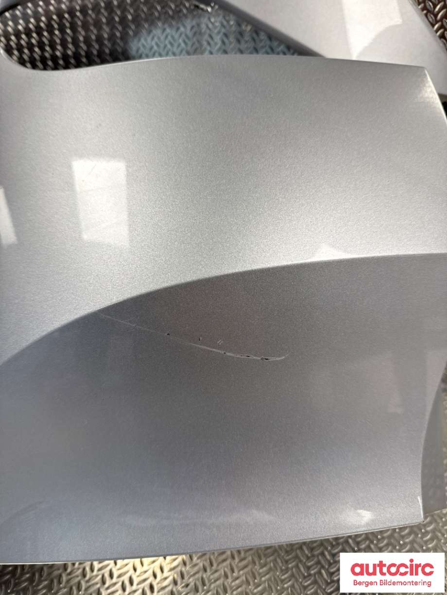 Støtfangerving høyre bak til VW ID.4 2020-->> (VOLKSWAGEN|11A 807 984|)
