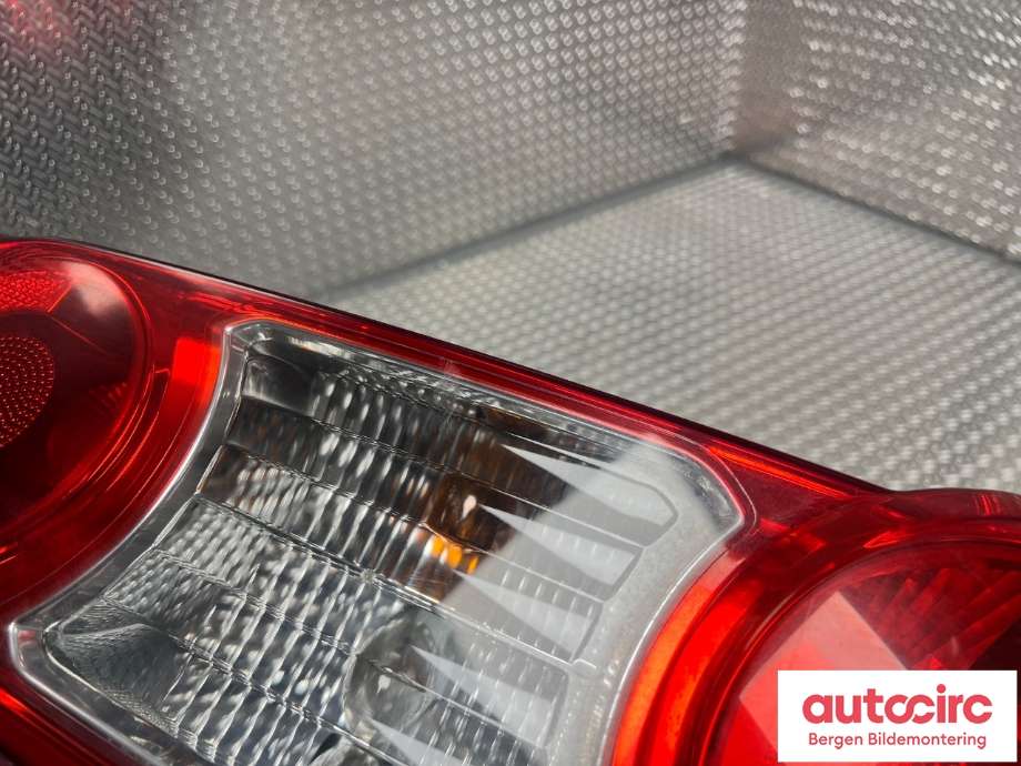Baklykt høyre til Peugeot 2008 2013-2019 (Type I)  (PEUGEOT|98 147 459 80|)