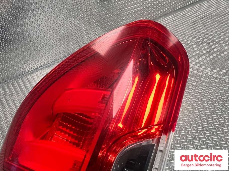 Baklykt venstre indre til Peugeot 2008 2013-2019 (Type I)  (PEUGEOT|96 780 744 80|)
