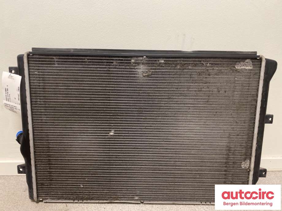 Radiator (automat gir) til Škoda Superb 2008-2015 (Type II)  (SKODA|1K0 121 251 DM)
