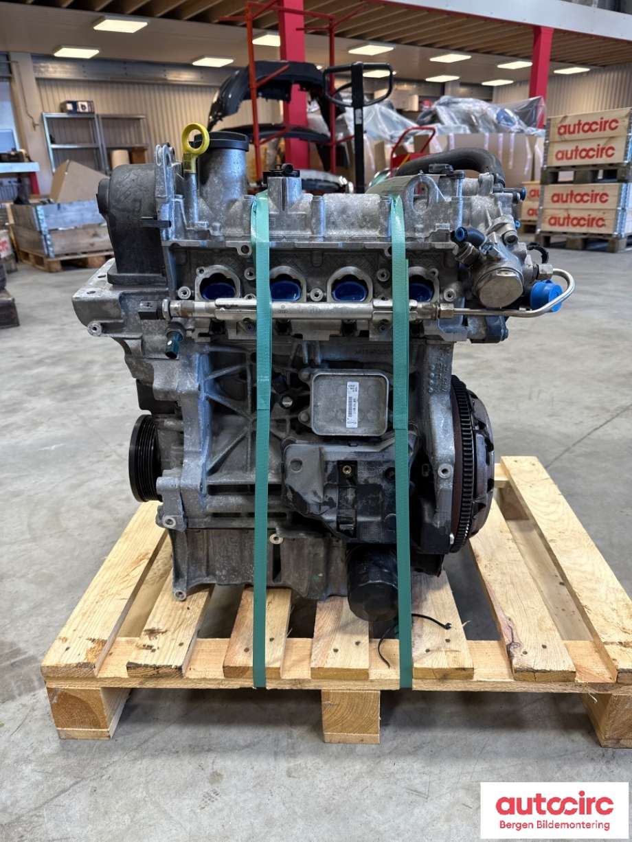 Motor bensin til VW Polo 2014-2017 (Type V, Fase 2)  (VOLKSWAGEN|04E 100 098|)