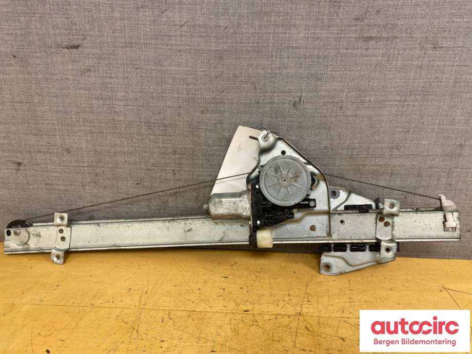 Ruteheis venstre til Mitsubishi Pajero 2007-2016 (Type IV, Fase 1)  (MITSUBISHI|5713A161|062040-2210)