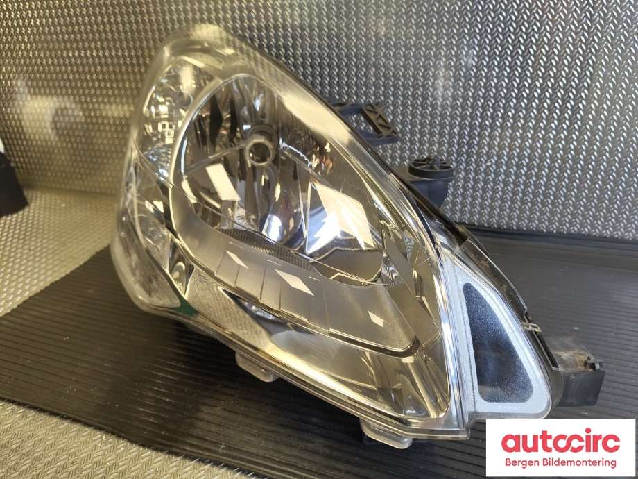 Frontlykt høyre halogen til Citroën Berlingo 2015-2019 (Type II, Fase 2)  (CITROEN|6206 K6|)