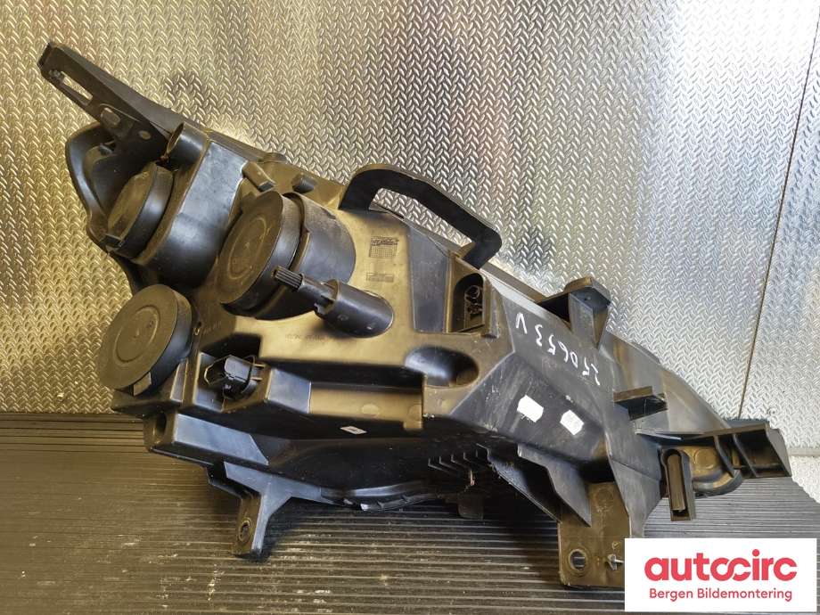 Frontlykt venstre halogen til Citroën Berlingo 2015-2019 (Type II, Fase 2)  (CITROEN|6208 K6|)