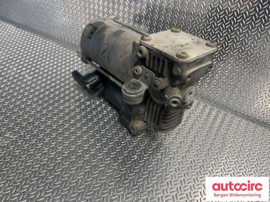 Kompressor nivå/luft til Mercedes S-Klasse 2005-2013 (W221) (W221) (Mercedes|A 221 320 03 04|A 221 320 17 04|A 221 320 07 04)