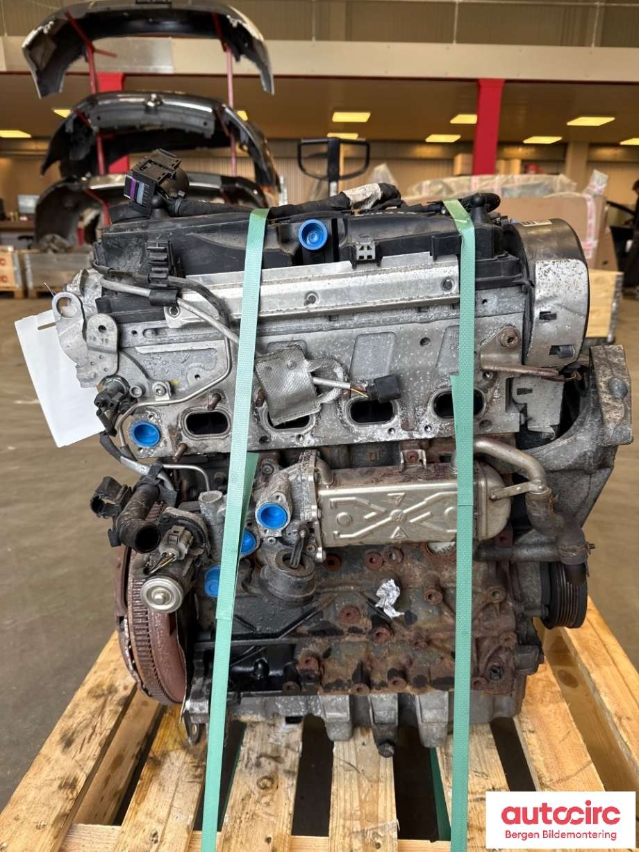 Motor diesel til Škoda Superb 2008-2015 (Type II)  (SKODA|03L 100 090 R|)