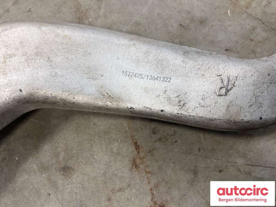 Bærebru høyre bak til Audi A5 2007-2016 (Type I)  (AUDI|8K0 505 324 F|)