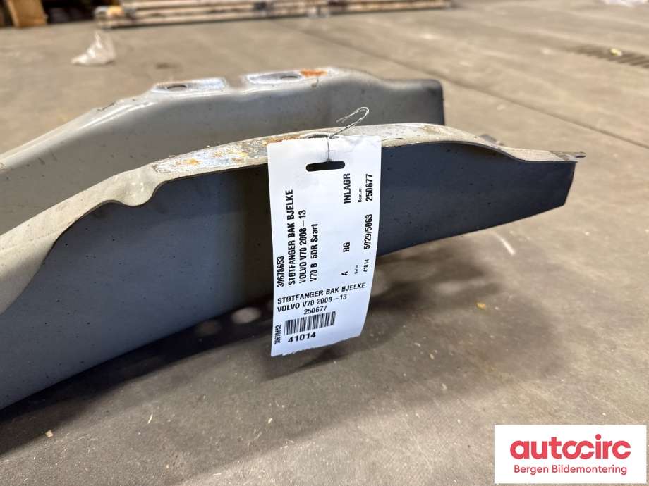 Støtfangerforsterkning bak til Volvo V70 2007-2013 (Type III, Fase 1)  (VOLVO|30678653|)