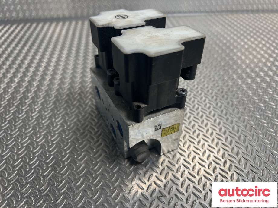 Diverse deler til VW ID.4 2020-->>  (VOLKSWAGEN|1EA 816 682 D|)