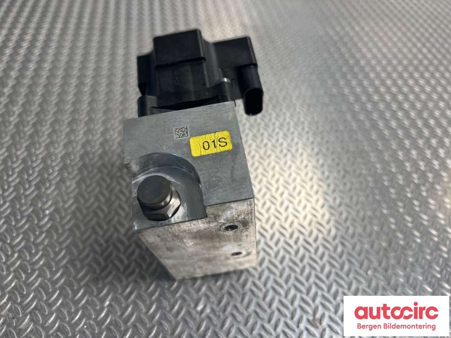Diverse deler til VW ID.4 2020-->>  (VOLKSWAGEN|1EA 816 702 D|)