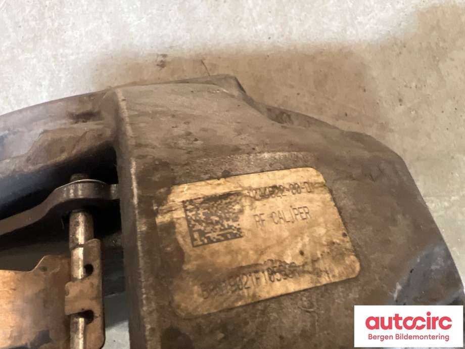 Bremsecaliper høyre foran til Tesla Model 3 2018-2023 (Fase 1)  (TESLA|1044622-00-D|)