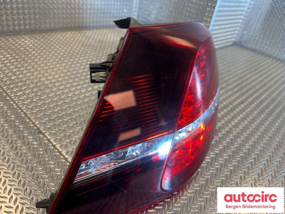 Baklykt venstre til VW e-Golf 2014-2017 (Fase 1)  (VOLKSWAGEN|5G0 945 207|)