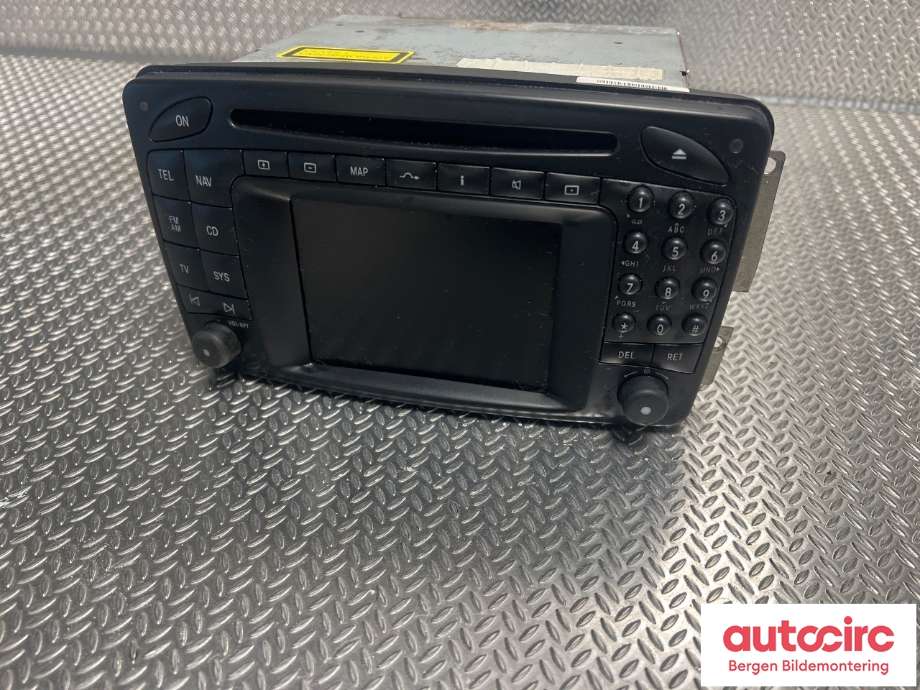 Multimedia display (MCU - Media Controller Unit) til Mercedes G-Wagen 1990-->> (W463) (W463) (MERCEDES|A4638201689|)