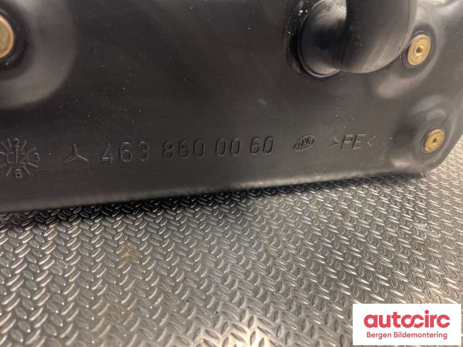 Spylertank til Mercedes G-Wagen 1990-->> (W463) (W463) (MERCEDES|A4638600760|)