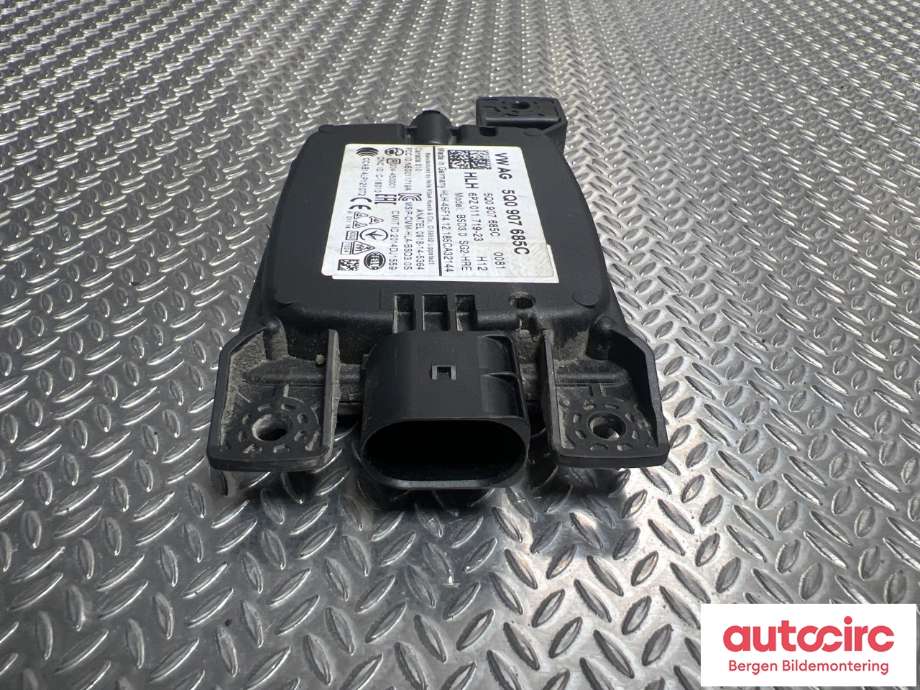 Sensor radar til Škoda Octavia 2017-2020 (Type III, Fase 2)  (SKODA|5Q0 907 685 C|)