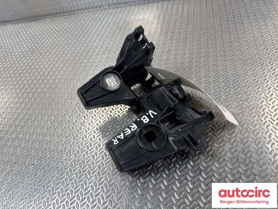 Diverse deler til VW Passat 2015-2019 (Fase 1) (B8) (B8) (VOLKSWAGEN|3G9 807 483 A|)
