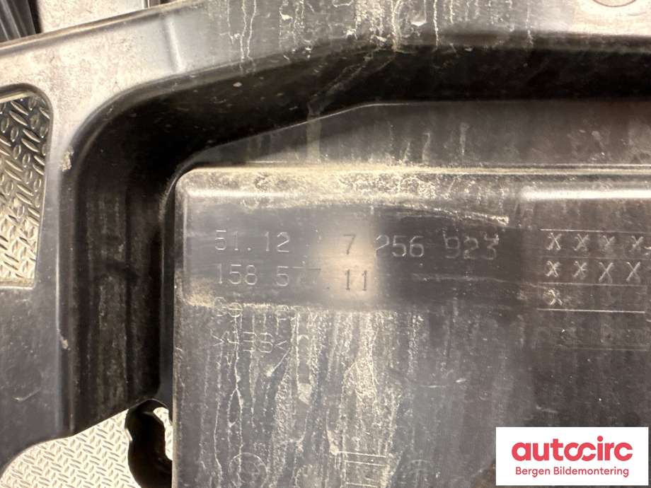 Støtfangerving venstre bak til BMW 3-Serie 2012-2018 (F30/F31/F34) (F30/F31/F34) (BMW|51 12 7 384 465||51 12 7 256 923)