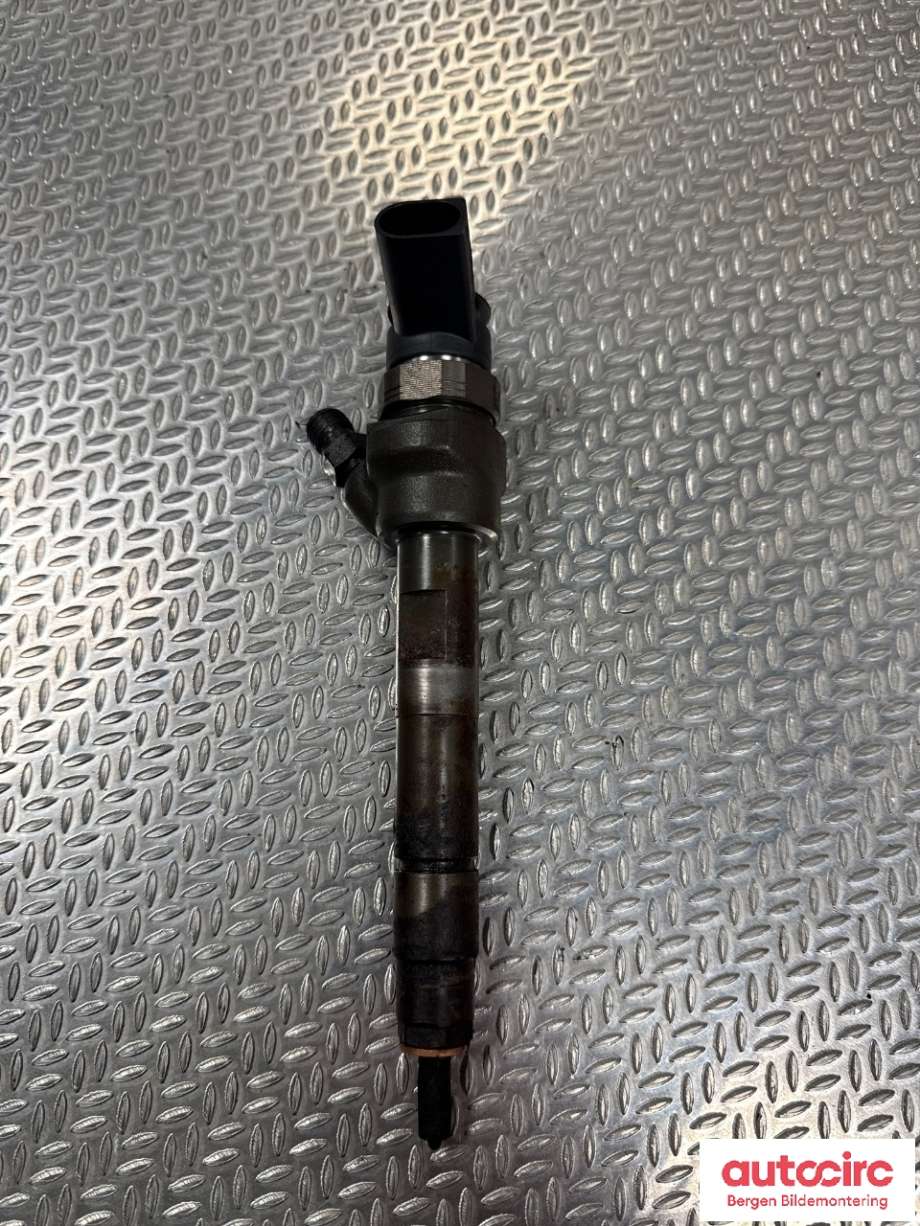 Dyse innsprøyting diesel til BMW 3-Serie 2012-2018 (F30/F31/F34) (F30/F31/F34) (BMW|13 53 7 798 446|)