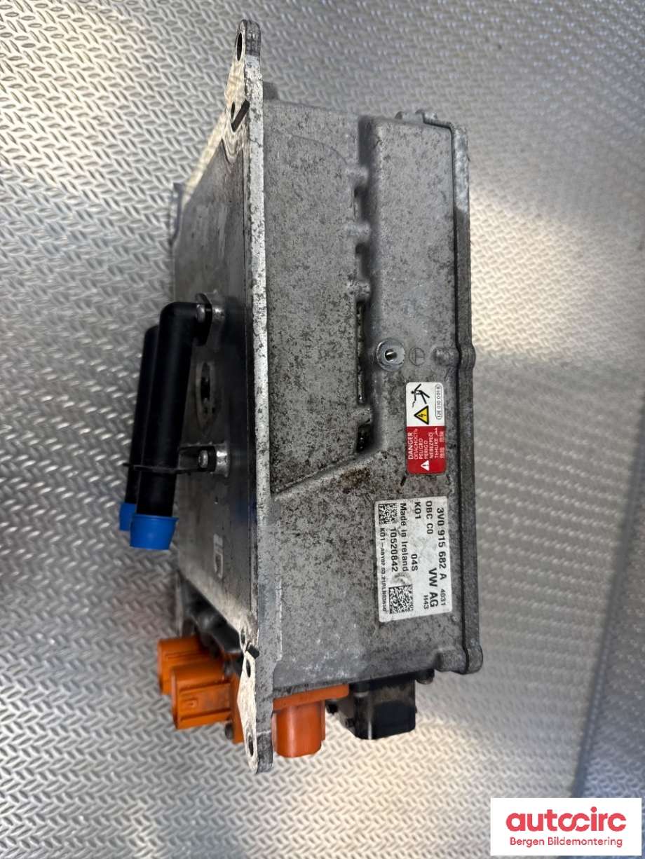Batterilader (OBC - On Board Charger) til Škoda Superb 2015-->> (Type III)  (SKODA|5QE 915 682 GA|)