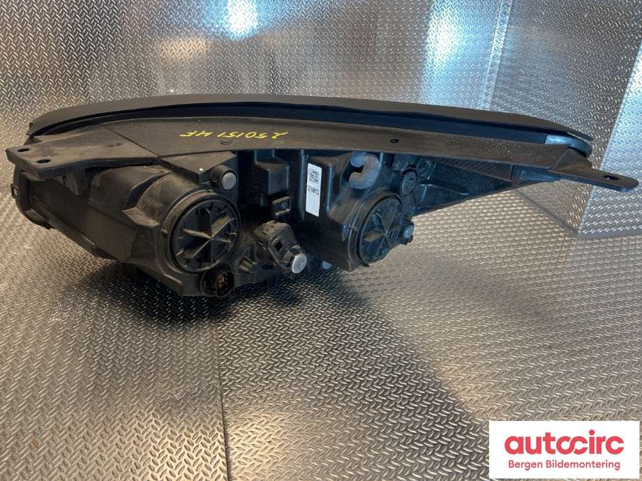 Frontlykt høyre halogen til Kia Soul 2014-2019 (Type II)  (KIA|92102E40101D|)
