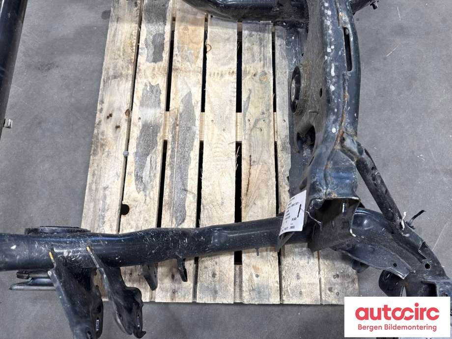 Bakaksel til Audi Q4 e-tron 2021-->>  (AUDI|1EA 505 235 BQ|1EA 505 235 BB|1EA 505 235 BN)